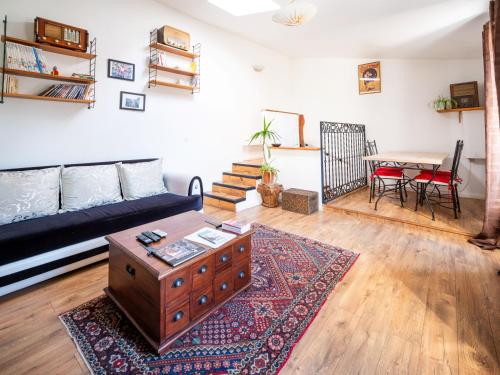 Chez Ma Petite Reine 1