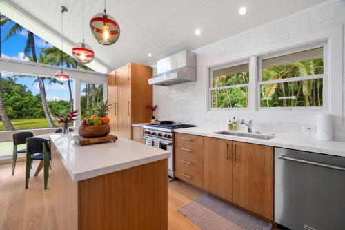Η κουζίνα ή μικρή κουζίνα στο Coconut Hut home