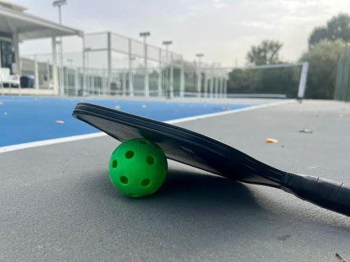 Tenis dan/atau kemudahan skuasy di Hotel Fiuggi Terme Resort & Spa atau berdekatan