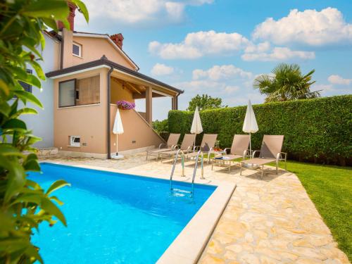 Holiday Home Cvitan by Interhome