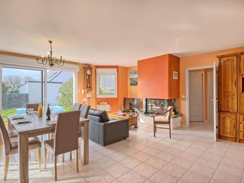Posedenie v ubytovaní Holiday Home Charme de Penvins by Interhome