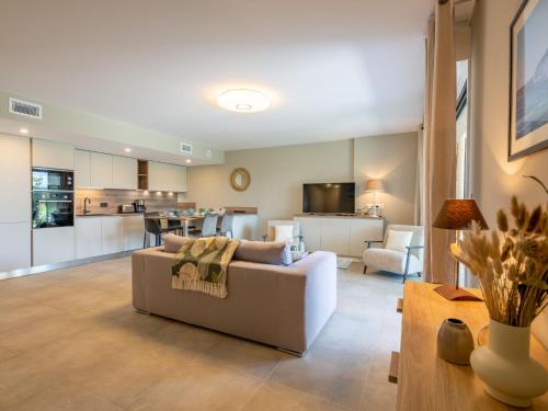 Apartment Le Clos d'Alice-1 by Interhome