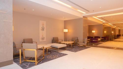 Χώρος καθιστικού στο Diar Alkhalidiya Hotel فندق ديار الخالدية