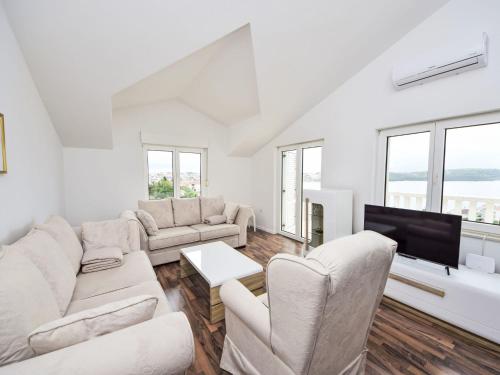 Apartment Villa Nonie by Interhome