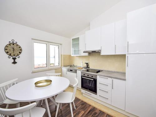 Apartment Villa Nonie by Interhome