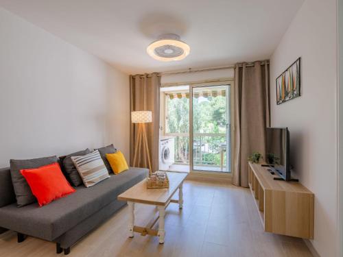 Apartment Domaine du Préconil-5 by Interhome