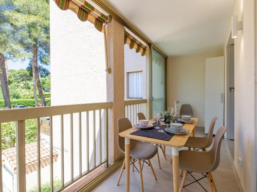 Apartment Domaine du Préconil-5 by Interhome