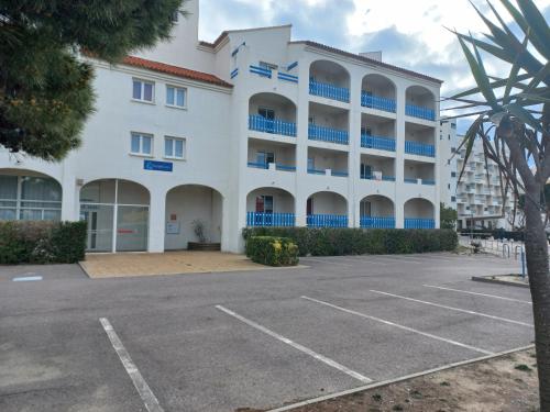Coquet studio 4 pers, piscine,clim mobile, plage a 300 m,à 5min a pied du Lydia