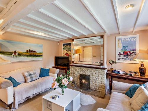 Μια τηλεόραση ή/και κέντρο ψυχαγωγίας στο 3 Bed in Bicester 94701