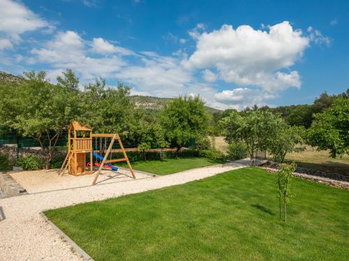 Holiday Home Villa di Pietra by Interhome