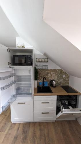 Dapur atau dapur kecil di Guest House Gacka Rogić