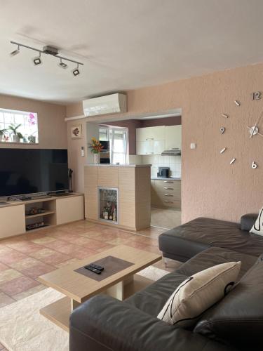 Magnolia Apartment