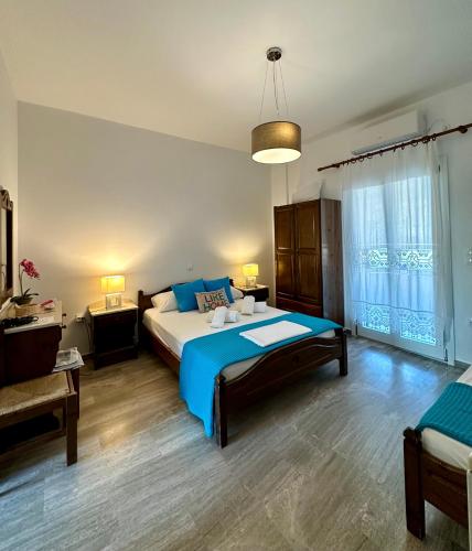 Angeliki's Studios Paros