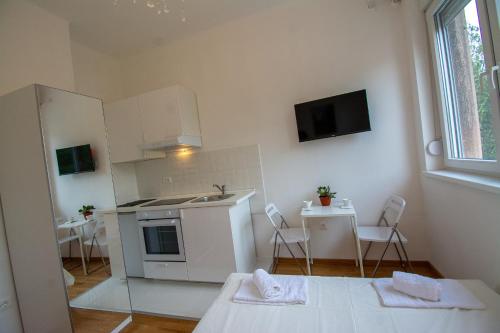 Nhà bếp/bếp nhỏ tại Serene Bulbuder Suite