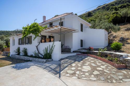 Solea Cottage - Bright Escape in Skopelos