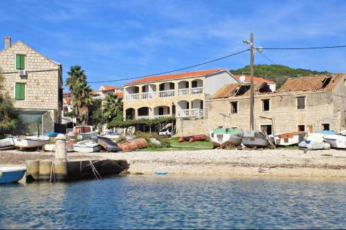 Apartments by the sea Rukavac, Vis - 1154