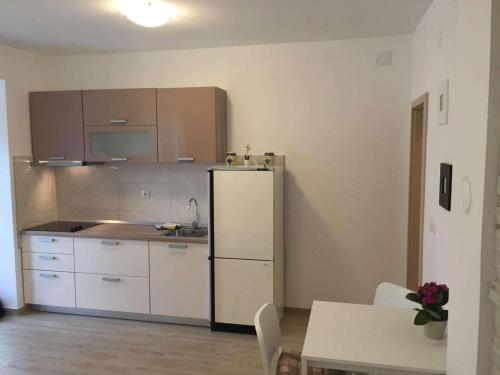Apartments with parking space Novalja - Pag - 23367