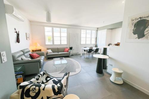 #GX Le Belgrade Spacious T4 in the city centre