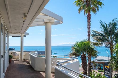 Apartment Oneroa Central with Sea Views