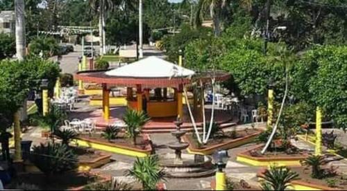 Κήπος έξω από το Casa mi bello Raudal