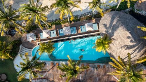 Bazén v ubytování Semaya Beach Resort nebo v jeho okolí