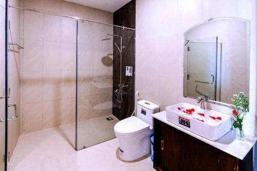 Ένα μπάνιο στο Thu Trang Hotel VT - by BAY LUXURY