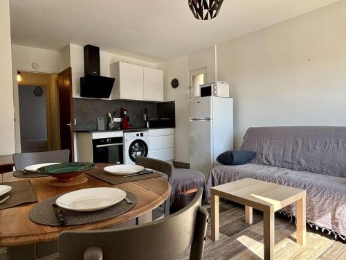 Appartement 2 pièces - jusqu'à 4 personnes - AR000-C09