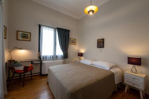 Posteľ alebo postele v izbe v ubytovaní Angelinas Quarters - Kalamata Mediterranean Villas