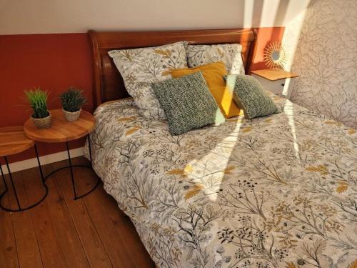 Ένα ή περισσότερα κρεβάτια σε δωμάτιο στο La petite maison