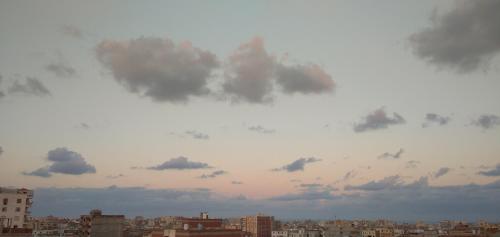 Galeriebild der Unterkunft العجمي الهانوڤيل اسكندريه مطروح الرئيسي in Alexandria