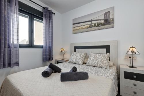 Estepona terrace, parking & pool Apartment