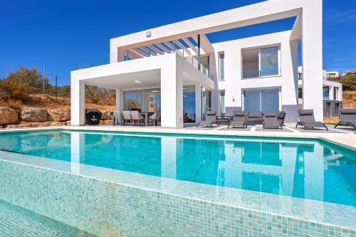 Villa BuenaVista Hills - Sea View - Infinity Pool - Parking - Grill