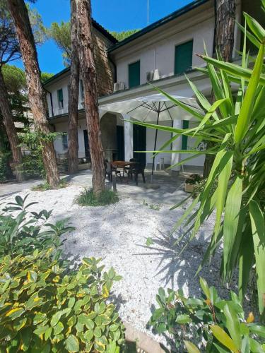 En have udenfor Villa Taormina