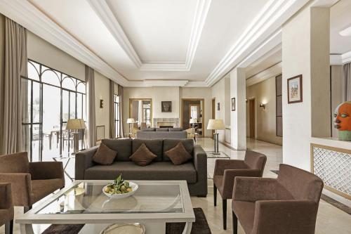Ruang duduk di Mexance Villa with large hosting capacity, private heated pool, Fitness and SPA