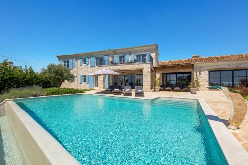 Villa Plava with Panoramic Seaview and big pool