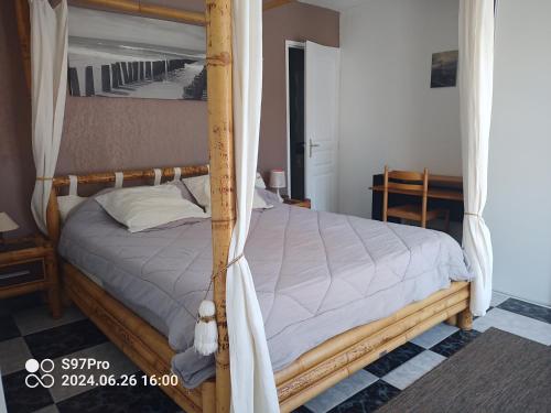 Katil atau katil-katil dalam bilik di Appartements dans résidence Avec piscine - Mer à 500m