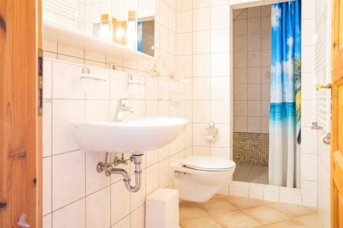 Ένα μπάνιο στο Windflüchter - Bucht