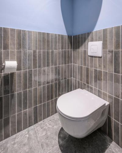 Un baño de Palais Palffy Suits