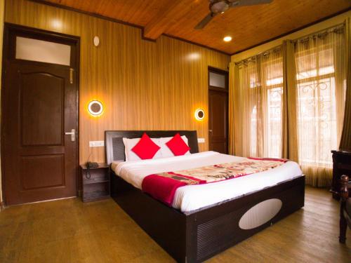 Postel nebo postele na pokoji v ubytování Hotel Cozy Nook
