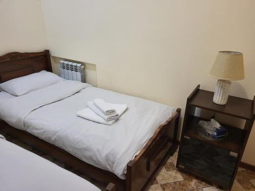 Ένα ή περισσότερα κρεβάτια σε δωμάτιο στο Ani Guesthouse