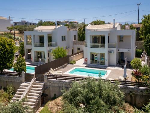 Bazén v ubytování Villa With Private Pool Chania Sense of Dream Villas nebo v jeho okolí