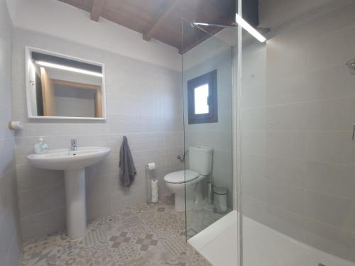 Kúpeľňa v ubytovaní Casa rural Benjamin