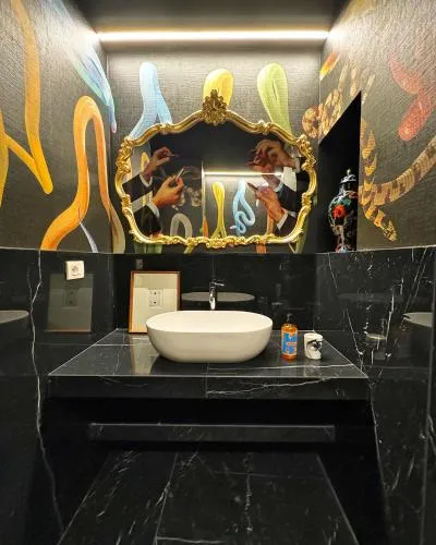 Toiletpaper Living photo 30