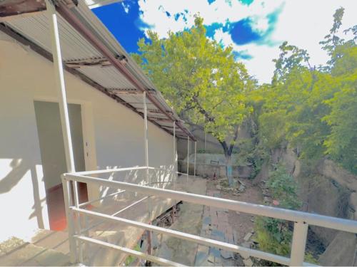 Balkón nebo terasa v ubytování Villa in Bjni