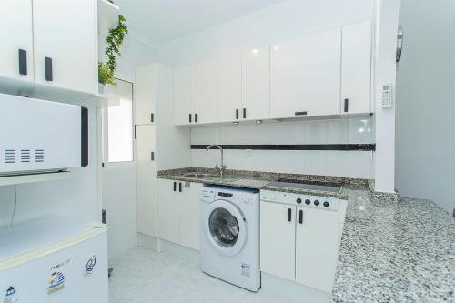082 Tamarix Holiday Dream - Alicante Holiday