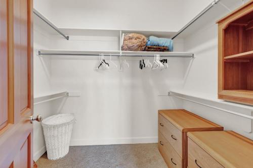 Η κουζίνα ή μικρή κουζίνα στο 3 Bedroom Home Trappers Ridge Great View of Ogden Valley
