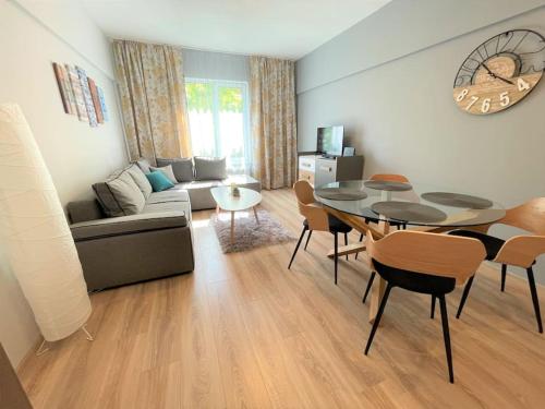 Apartment in the Top center next to NDK