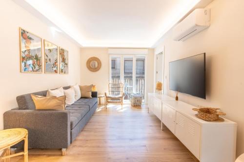 Barrio Gem Stylish 2Bedroom Oasis in Alicante