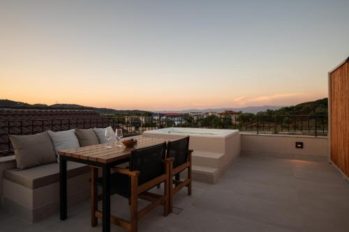 Gallery image of Olivera Suites Sarti in Sarti
