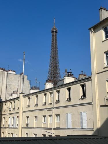 Nice place near of Eiffel Tower!